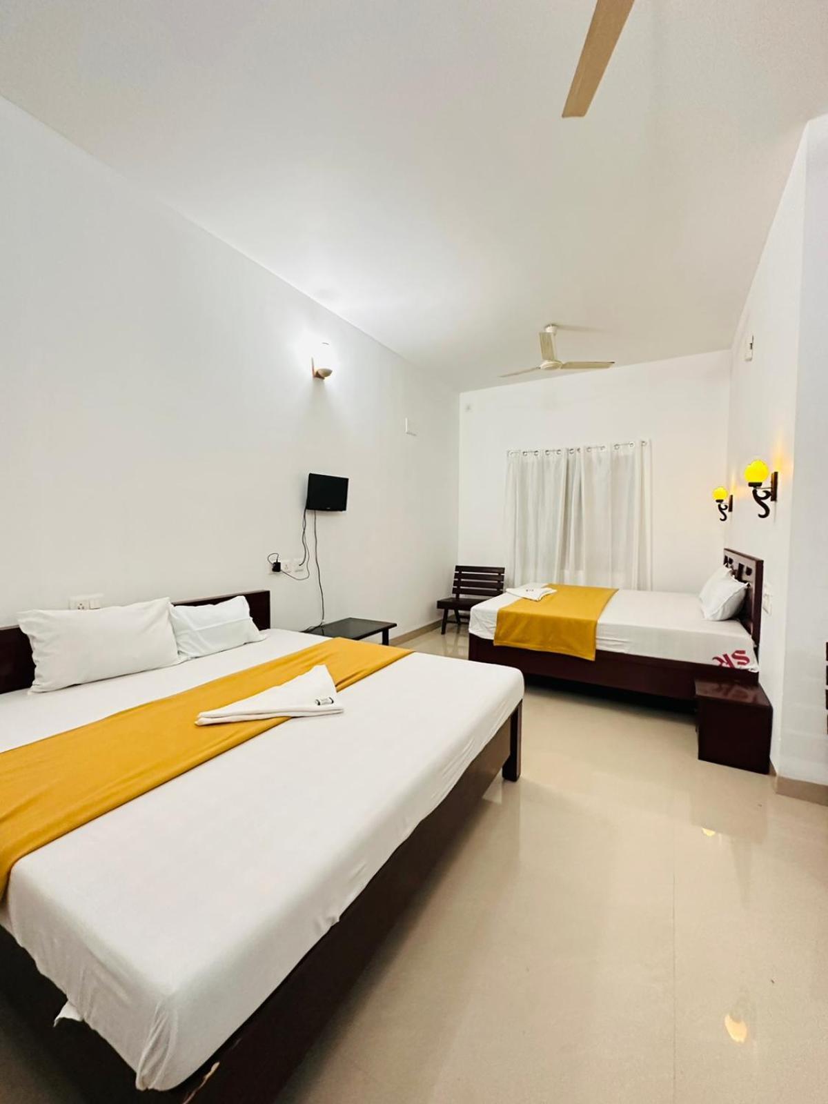 Pkn Homestay Thekkady Kumily Exterior foto